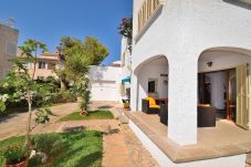 Chalet in Playa de Muro - Casa Esperanza 260 acogedora casa de vacaciones cerca de la playa, con terraza y aire acondicionado