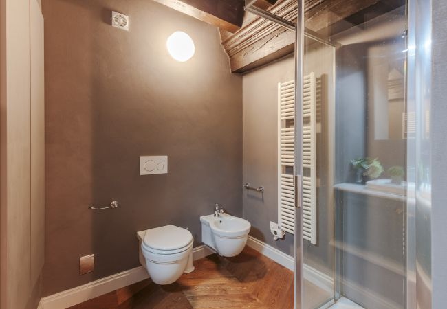 Appartement in Lucca - Casa Edgar, elegant and classy first floor apartment inside the walls of Lucca Appartement in Lucca - Casa Edgar, elegant and classy first floor apartment inside the walls of Lucca