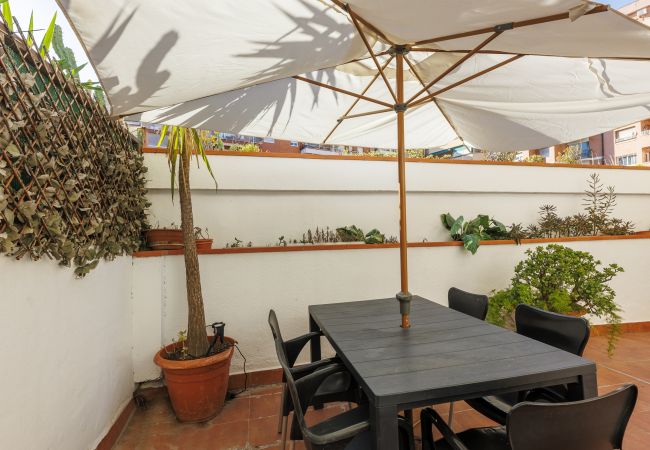 Appartement in Barcelona - Terraza privada, 3 dormitorios, 2 baños, Barcelona centro Appartement in Barcelona - Terraza privada, 3 dormitorios, 2 baños, Barcelona centro