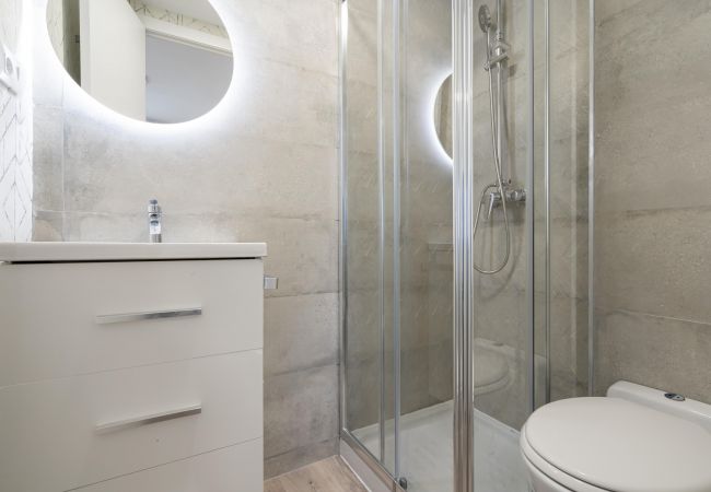 Appartement in Madrid - Parque de Atracciones-Zoo-Casa de Campo .Temporal Appartement in Madrid - Parque de Atracciones-Zoo-Casa de Campo .Temporal