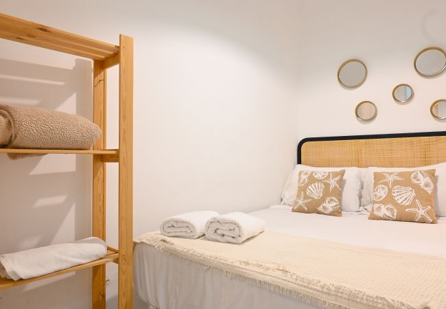 Appartement in Madrid - Moderno y elegante ap. Barrio Ibiza Temporal Appartement in Madrid - Moderno y elegante ap. Barrio Ibiza Temporal