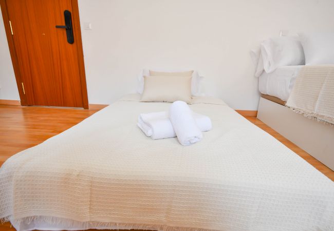 Studio in Madrid - ESTUDIO TETUAN  Studio in Madrid - ESTUDIO TETUAN