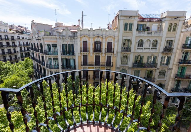 Appartement in Barcelona - Piso modernista en el centro del Eixample Appartement in Barcelona - Piso modernista en el centro del Eixample