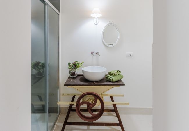 Appartement in Lucca - Smart and Convenient Ground Floor Apartment inside the Lucca Walls Appartement in Lucca - Smart and Convenient Ground Floor Apartment inside the Lucca Walls