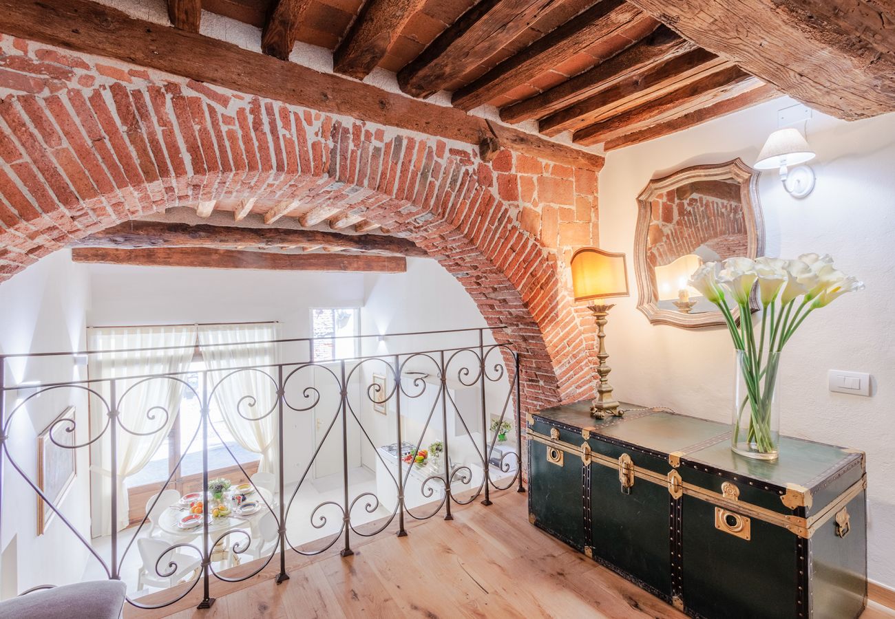 Appartement in Lucca - Smart and Convenient Ground Floor Apartment inside the Lucca Walls Appartement in Lucca - Smart and Convenient Ground Floor Apartment inside the Lucca Walls