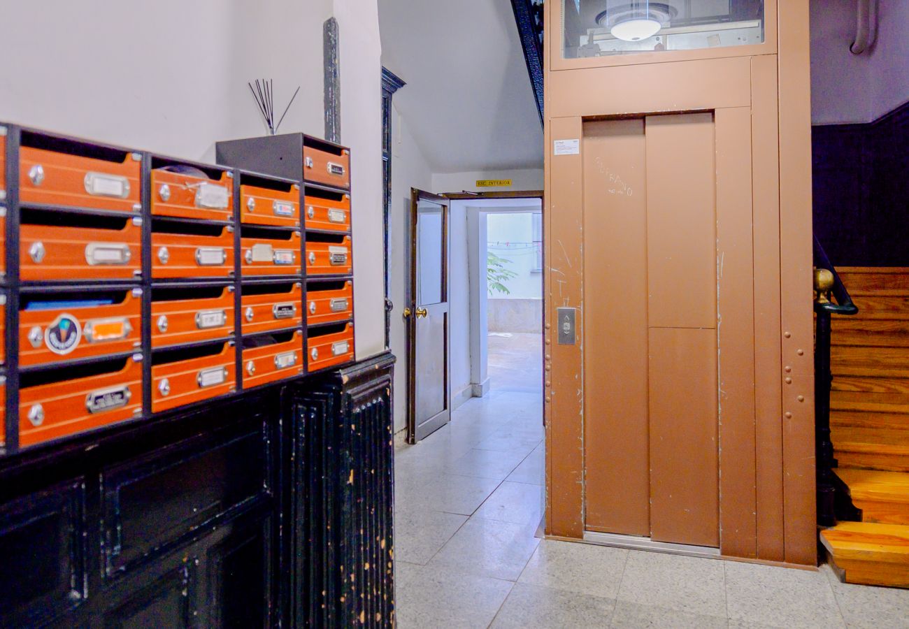 Appartement in Madrid - Encantadora vivienda de dos dormitorios en el Centro de Madrid. Temporal Appartement in Madrid - Encantadora vivienda de dos dormitorios en el Centro de Madrid. Temporal