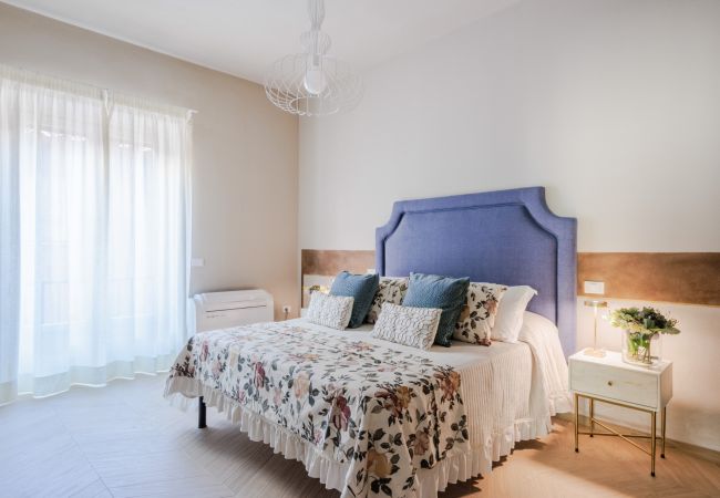 Appartement in Lucca - Luxury Modern Apartment with Elevator and Balcony inside the Walls of Lucca Appartement in Lucca - Luxury Modern Apartment with Elevator and Balcony inside the Walls of Lucca