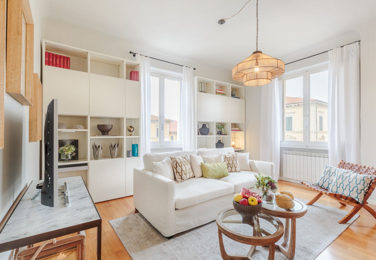 Appartement in Lucca - A Fresh Modern Penthouse inside the Walls of Lucca Appartement in Lucca - A Fresh Modern Penthouse inside the Walls of Lucca