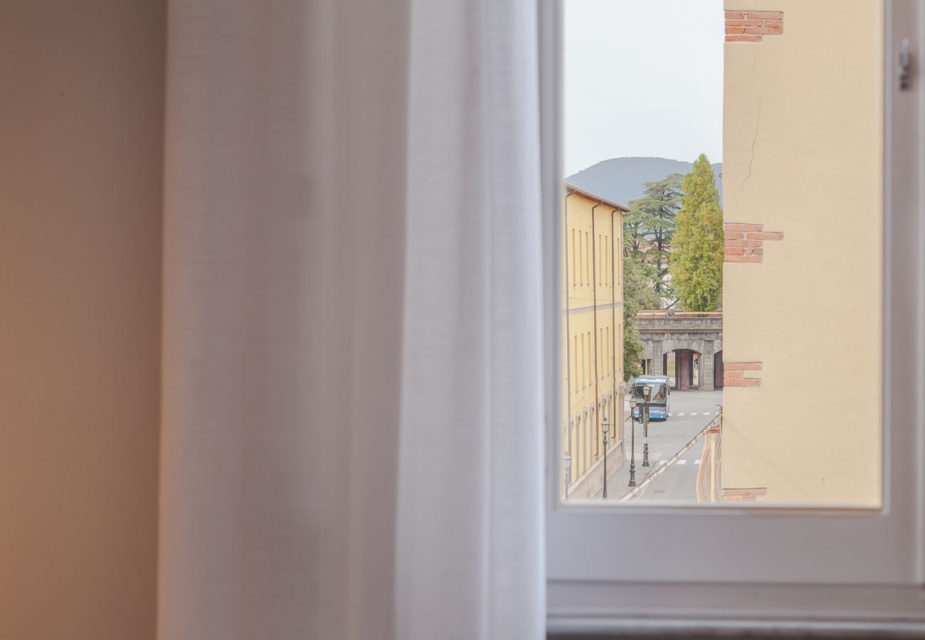 Appartement in Lucca - A Fresh Modern Penthouse inside the Walls of Lucca Appartement in Lucca - A Fresh Modern Penthouse inside the Walls of Lucca