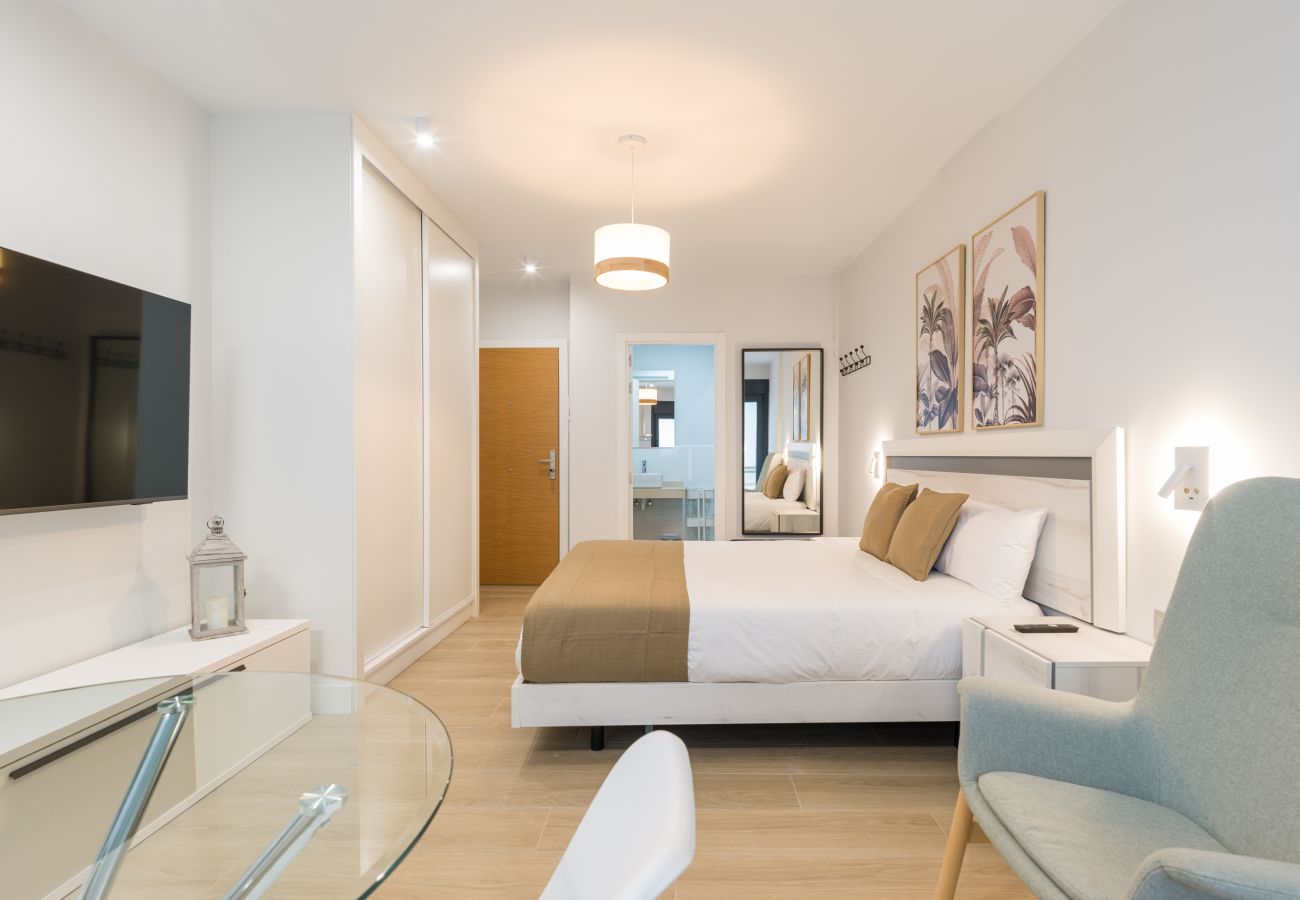 Huis in Las Palmas de Gran Canaria - Urban Square 3B3 By CanariasGetaway  Huis in Las Palmas de Gran Canaria - Urban Square 3B3 By CanariasGetaway