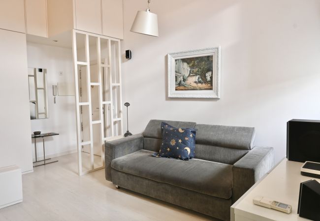 Appartement in Madrid - Apartamento con encanto a pocos metros de Puerta del Sol. Temporal  Appartement in Madrid - Apartamento con encanto a pocos metros de Puerta del Sol. Temporal