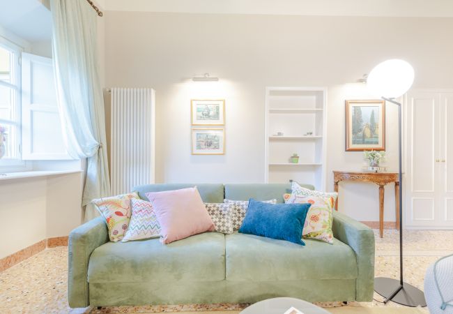 Appartement in Lucca - Elevate Your Living: Heritage Meets Modernity Appartement in Lucca - Elevate Your Living: Heritage Meets Modernity