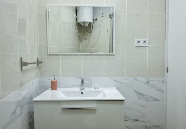 Appartement in Madrid - Encantador apartamento de un dormitorio en Madrid, cerca al metro Tetuán . Temporal  Appartement in Madrid - Encantador apartamento de un dormitorio en Madrid, cerca al metro Tetuán . Temporal