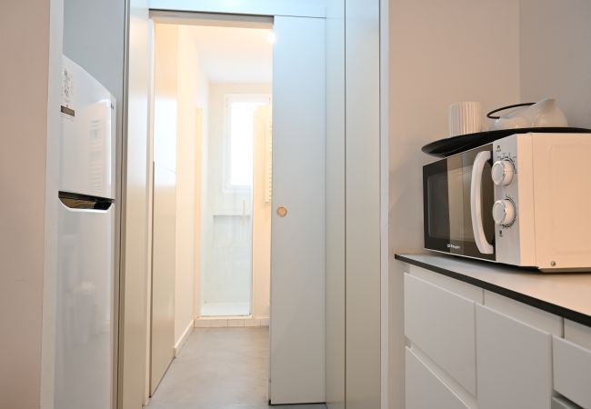 Appartement in Madrid -  Encantador apartamento de 2 dormitorios : Experimenta la auténtica vida madrileña en tu propio espacio. Temporal Appartement in Madrid -  Encantador apartamento de 2 dormitorios : Experimenta la auténtica vida madrileña en tu propio espacio. Temporal