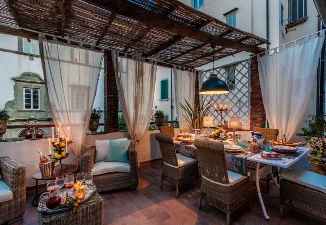 Appartement in Lucca - Casa Celeste 3 Bedrooms Apartment with Terrace Inside Lucca Appartement in Lucca - Casa Celeste 3 Bedrooms Apartment with Terrace Inside Lucca