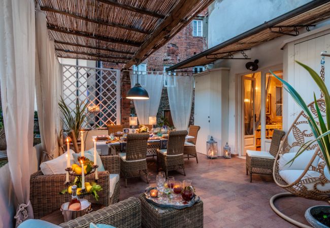 Appartement in Lucca - Casa Celeste 3 Bedrooms Apartment with Terrace Inside Lucca Appartement in Lucca - Casa Celeste 3 Bedrooms Apartment with Terrace Inside Lucca