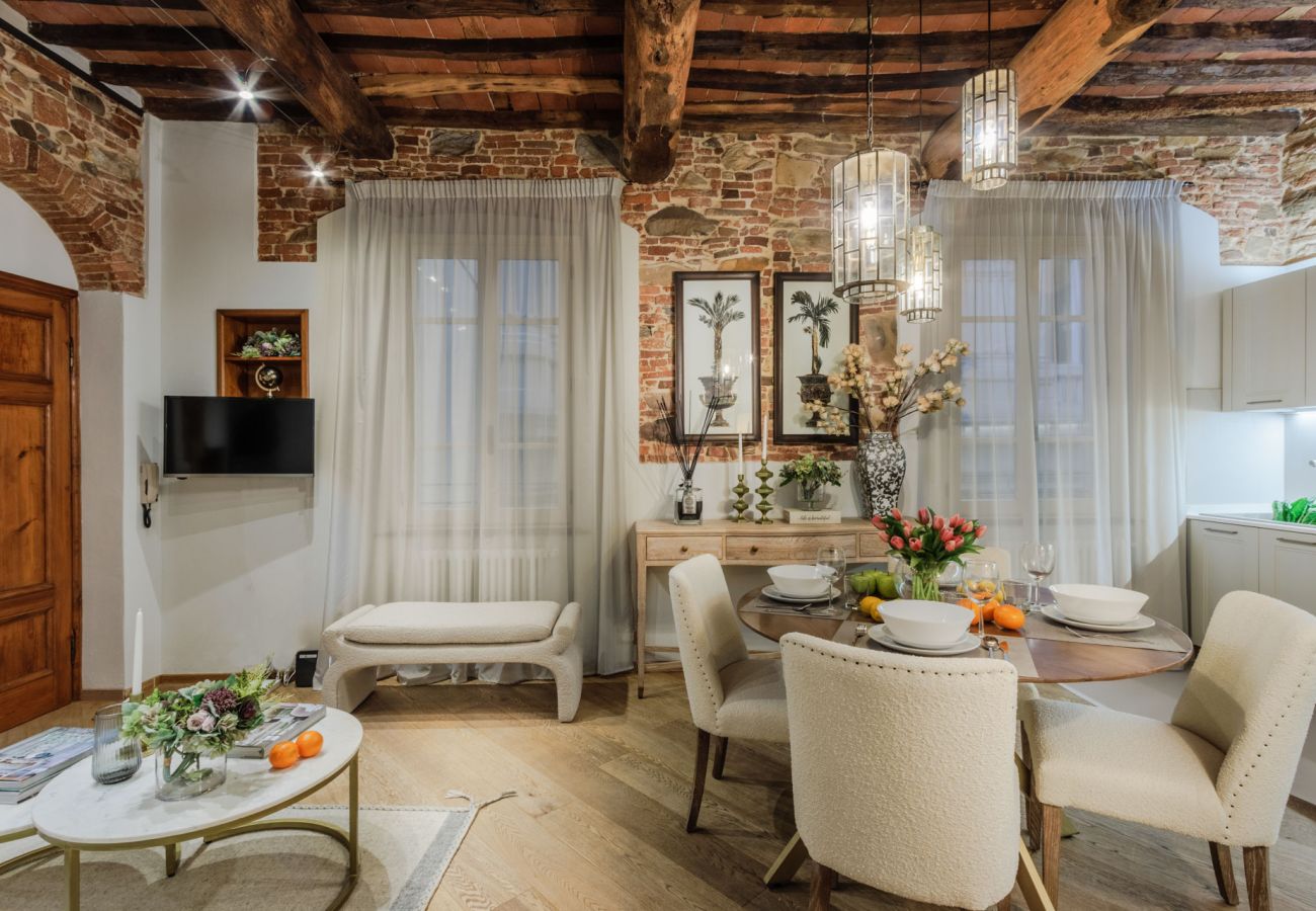 Appartement in Lucca - Convenient First Floor 2 Bedrooms Apartment With WiFi Appartement in Lucca - Convenient First Floor 2 Bedrooms Apartment With WiFi