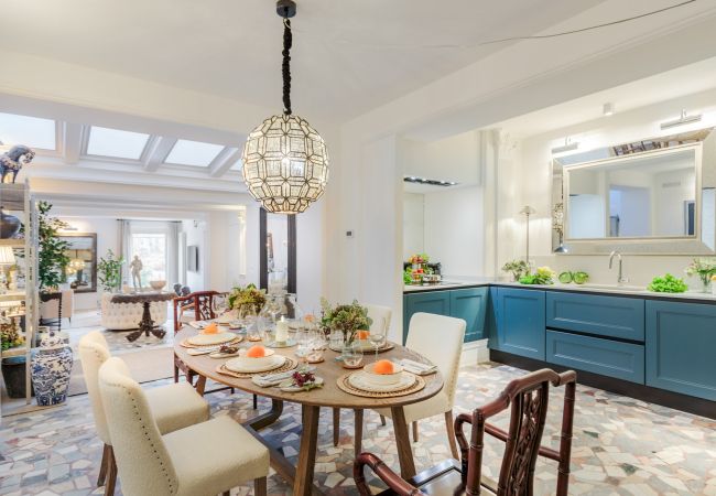 Appartement in Lucca - Luxury Home, Private Garden and Jacuzzi inside Lucca Appartement in Lucca - Luxury Home, Private Garden and Jacuzzi inside Lucca