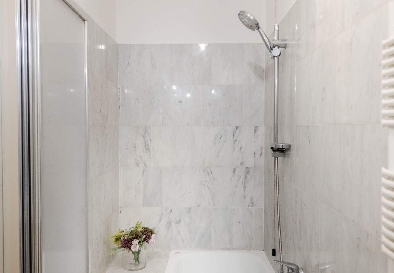 Appartement in Lucca - Modern Panoramic Penthouse with Elevator inside the Walls of Lucca Appartement in Lucca - Modern Panoramic Penthouse with Elevator inside the Walls of Lucca