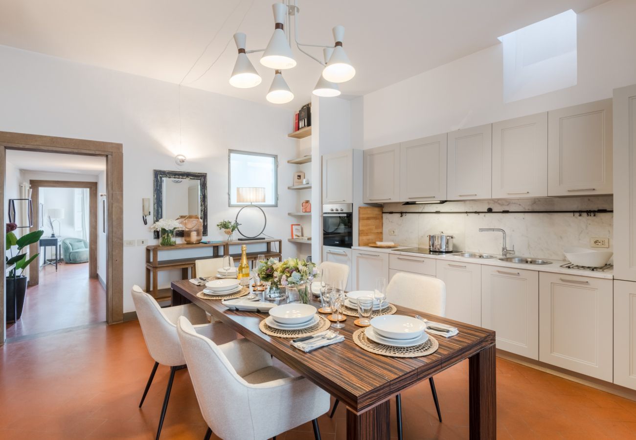 Appartement in Lucca - Modern Panoramic Penthouse with Elevator inside the Walls of Lucca Appartement in Lucca - Modern Panoramic Penthouse with Elevator inside the Walls of Lucca