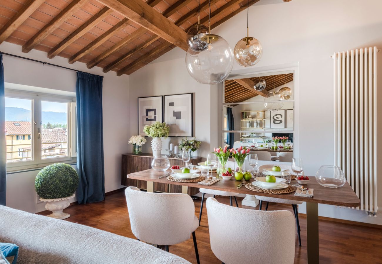 Appartement in Lucca - De Nobili Penthouse, Luxury Apartment with Elevator inside the Walls of Lucca Appartement in Lucca - De Nobili Penthouse, Luxury Apartment with Elevator inside the Walls of Lucca