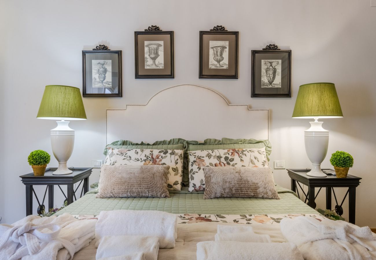 Appartement in Lucca - Timeless Elegance: A Historic Retreat in Lucca's Art District Appartement in Lucca - Timeless Elegance: A Historic Retreat in Lucca's Art District