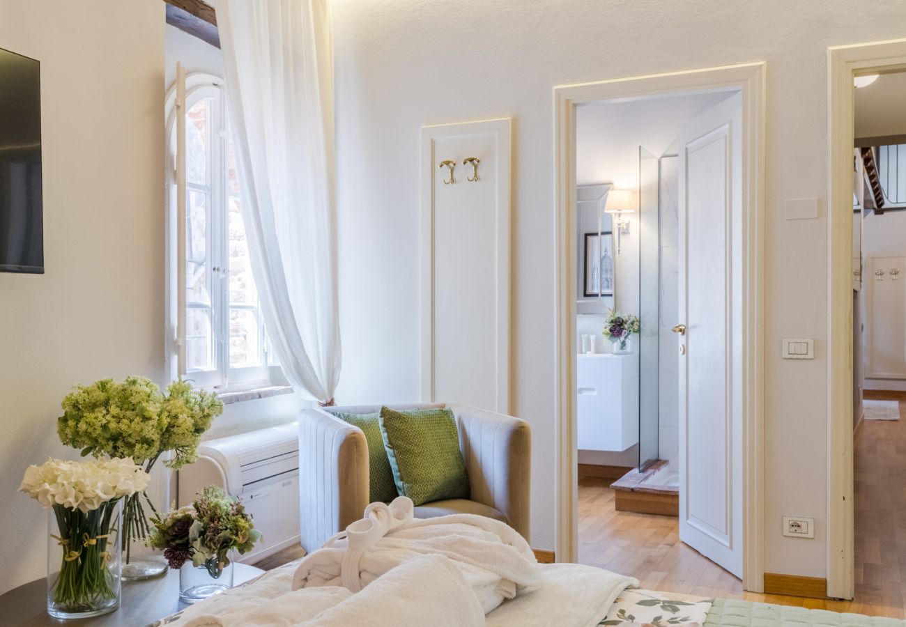 Appartement in Lucca - Timeless Elegance: A Historic Retreat in Lucca's Art District Appartement in Lucca - Timeless Elegance: A Historic Retreat in Lucca's Art District