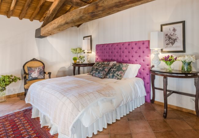 Villa in Lucca - Charming Church converted into Farmhouse with Pool Villa in Lucca - Charming Church converted into Farmhouse with Pool