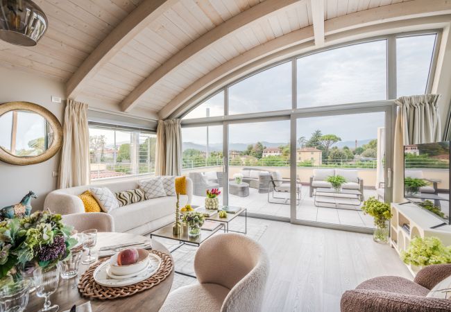 Appartement in Lucca - Modern Panoramic Loft with Terrace, Elevator, Parking Appartement in Lucca - Modern Panoramic Loft with Terrace, Elevator, Parking