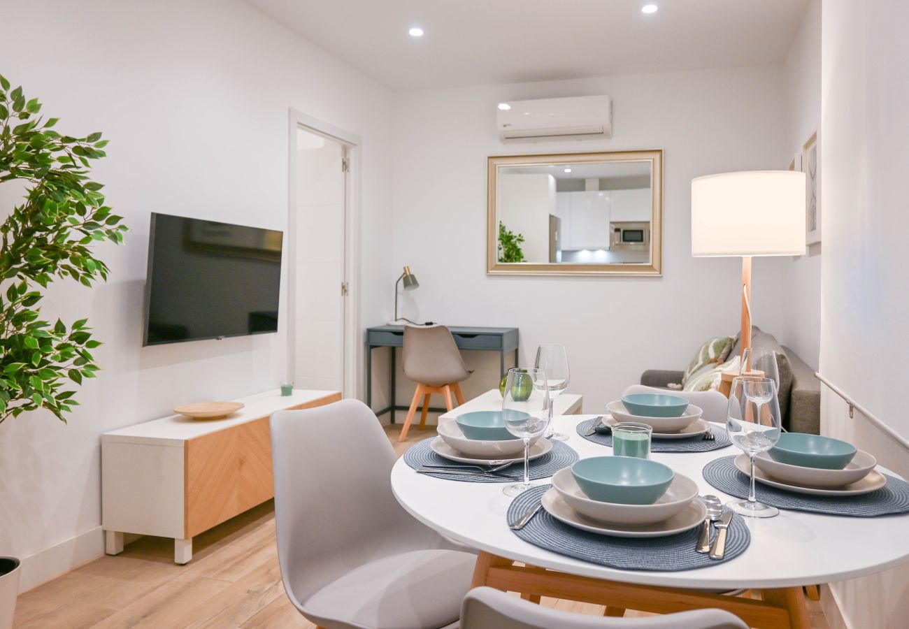 Appartement in Madrid - Apartamento Moderno en Acacias con Excelente Ubicación en el Centro de Madrid Temporal 