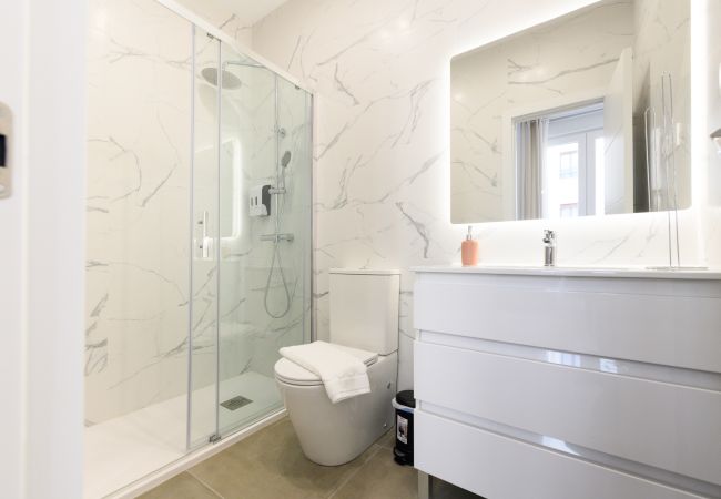 Appartement in Madrid - Elegancia y Funcionalidad en San Bernardo: Piso con Baños en Suite Appartement in Madrid - Elegancia y Funcionalidad en San Bernardo: Piso con Baños en Suite