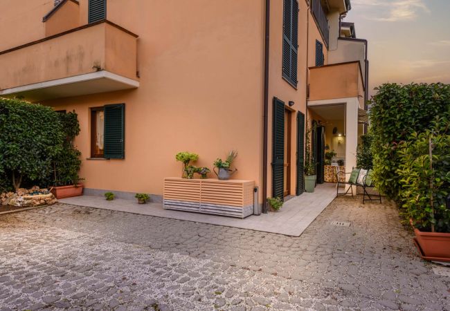 Appartement in Lucca - Smart Apartment with Outdoor and Private Parking Appartement in Lucca - Smart Apartment with Outdoor and Private Parking