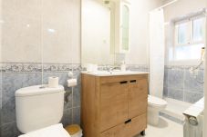 Appartement in Madrid - Charmartin 4 Torres: 2 dormitorios ideal para familias y viajeros de negocios 