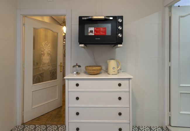 Appartement in Madrid - Acogedor piso con balcones en el centro de Madrid , a unos pasos de la Plaza Mayor .Temporal Appartement in Madrid - Acogedor piso con balcones en el centro de Madrid , a unos pasos de la Plaza Mayor .Temporal