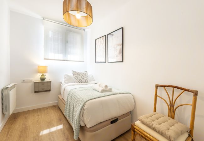 Appartement in Madrid - Magnífico Piso de 3 dormitorios en Madres Plaza de Mayo – Espacioso y Cómodo –Madrid. Temporal  Appartement in Madrid - Magnífico Piso de 3 dormitorios en Madres Plaza de Mayo – Espacioso y Cómodo –Madrid. Temporal