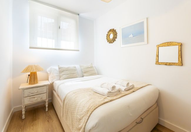 Appartement in Madrid - Magnífico Piso de 3 dormitorios en Madres Plaza de Mayo – Espacioso y Cómodo –Madrid. Temporal  Appartement in Madrid - Magnífico Piso de 3 dormitorios en Madres Plaza de Mayo – Espacioso y Cómodo –Madrid. Temporal