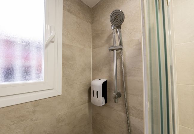 Appartement in Madrid - Magnífico Piso de 3 dormitorios en Madres Plaza de Mayo – Espacioso y Cómodo –Madrid. Temporal  Appartement in Madrid - Magnífico Piso de 3 dormitorios en Madres Plaza de Mayo – Espacioso y Cómodo –Madrid. Temporal