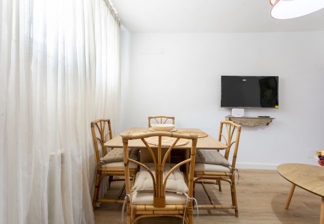 Appartement in Madrid - Magnífico Piso de 3 dormitorios en Madres Plaza de Mayo – Espacioso y Cómodo –Madrid. Temporal  Appartement in Madrid - Magnífico Piso de 3 dormitorios en Madres Plaza de Mayo – Espacioso y Cómodo –Madrid. Temporal