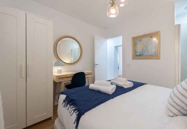 Appartement in Madrid - Magnífico Piso de 3 dormitorios en Madres Plaza de Mayo – Espacioso y Cómodo –Madrid. Temporal  Appartement in Madrid - Magnífico Piso de 3 dormitorios en Madres Plaza de Mayo – Espacioso y Cómodo –Madrid. Temporal