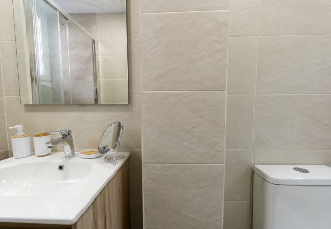 Appartement in Madrid - Magnífico Piso de 3 dormitorios en Madres Plaza de Mayo – Espacioso y Cómodo –Madrid. Temporal  Appartement in Madrid - Magnífico Piso de 3 dormitorios en Madres Plaza de Mayo – Espacioso y Cómodo –Madrid. Temporal