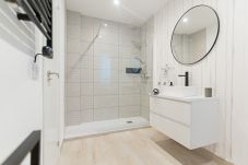 Rent by room in Madrid - Madrid: habitación con confort, comodidad y áreas compartidas  Chamartín – Mauricio Legendrel