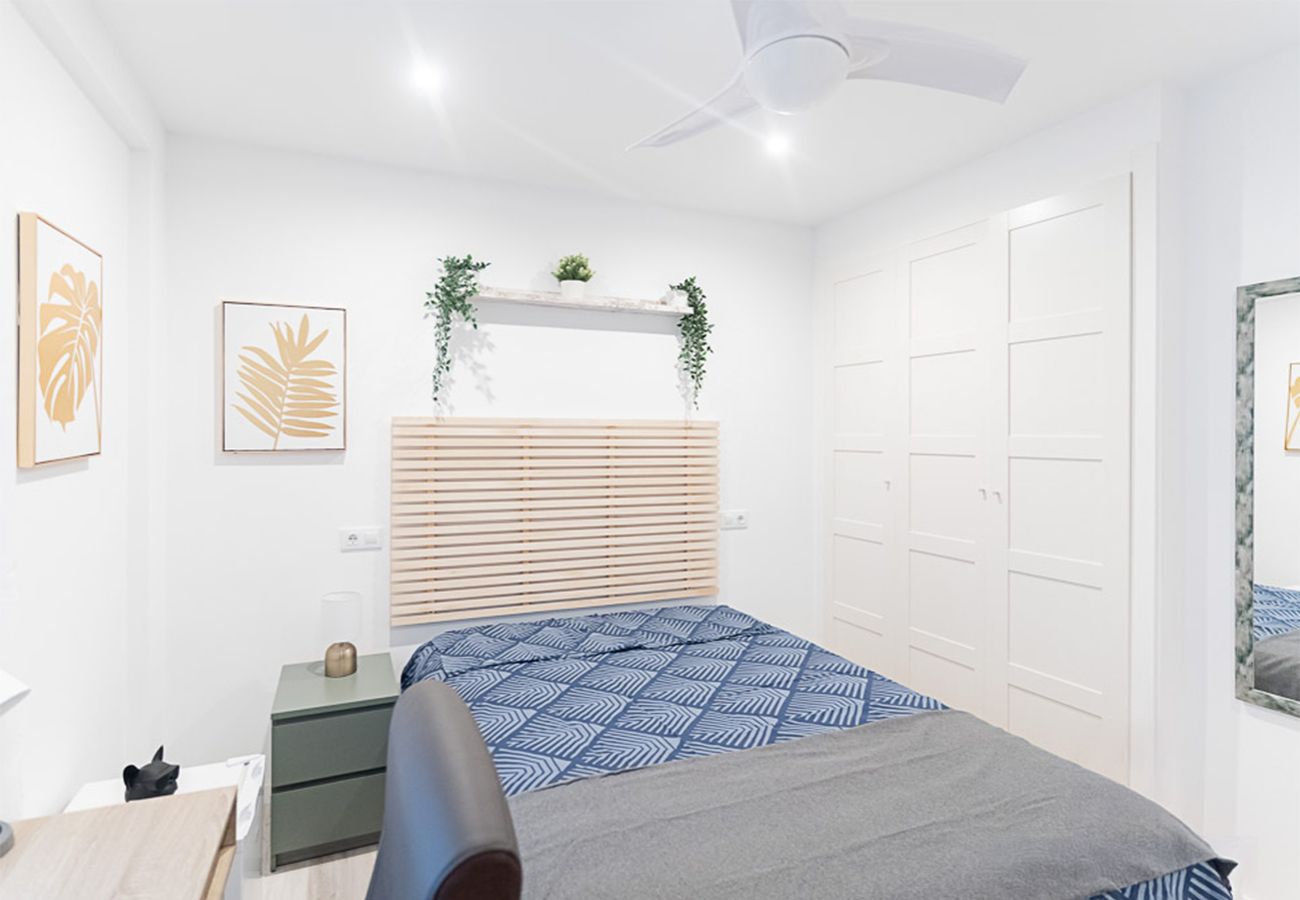 Rent by room in Madrid - Tokyo: habitación con confort, comodidad y áreas compartidas Chamartín – Mauricio Legendre