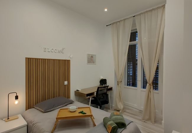  in Madrid - Ámsterdam: habitación con comodidad y zonas compartidas Gran Vía-Madrid