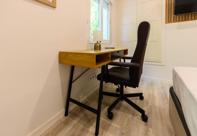 Rent by room in Madrid - La Paz: Habitación con confort y esencia boliviana en Madrid. Temporal Rent by room in Madrid - La Paz: Habitación con confort y esencia boliviana en Madrid. Temporal