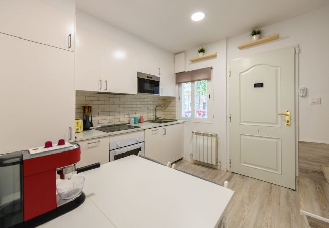 Rent by room in Madrid - La Paz: Habitación con confort y esencia boliviana en Madrid. Temporal Rent by room in Madrid - La Paz: Habitación con confort y esencia boliviana en Madrid. Temporal