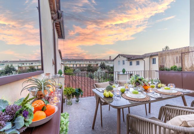 Appartement in Lucca - Smart Apartment with Terrace and elevator in Lucca Appartement in Lucca - Smart Apartment with Terrace and elevator in Lucca