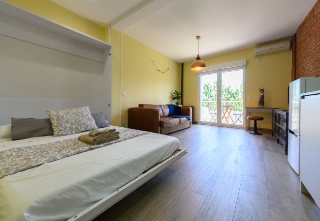 Studio in Madrid - Estudio con balcón – Todo lo que necesitas para una estancia perfecta en Madrid. Temporal Studio in Madrid - Estudio con balcón – Todo lo que necesitas para una estancia perfecta en Madrid. Temporal