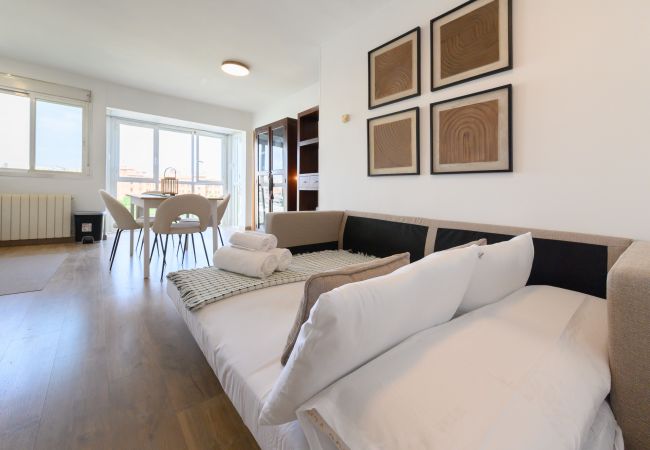 Appartement in Madrid - Piso moderno de 1 dormitorio con ventanales y sofá cama para invitados en Madrid.Temporal  Appartement in Madrid - Piso moderno de 1 dormitorio con ventanales y sofá cama para invitados en Madrid.Temporal