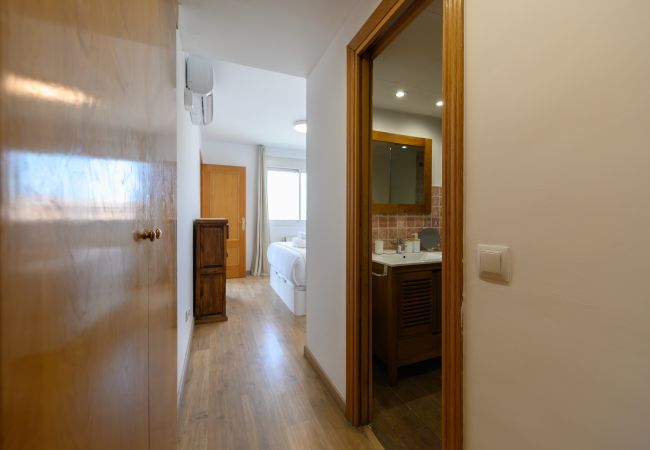 Appartement in Madrid - Piso moderno de 1 dormitorio con ventanales y sofá cama para invitados en Madrid.Temporal  Appartement in Madrid - Piso moderno de 1 dormitorio con ventanales y sofá cama para invitados en Madrid.Temporal