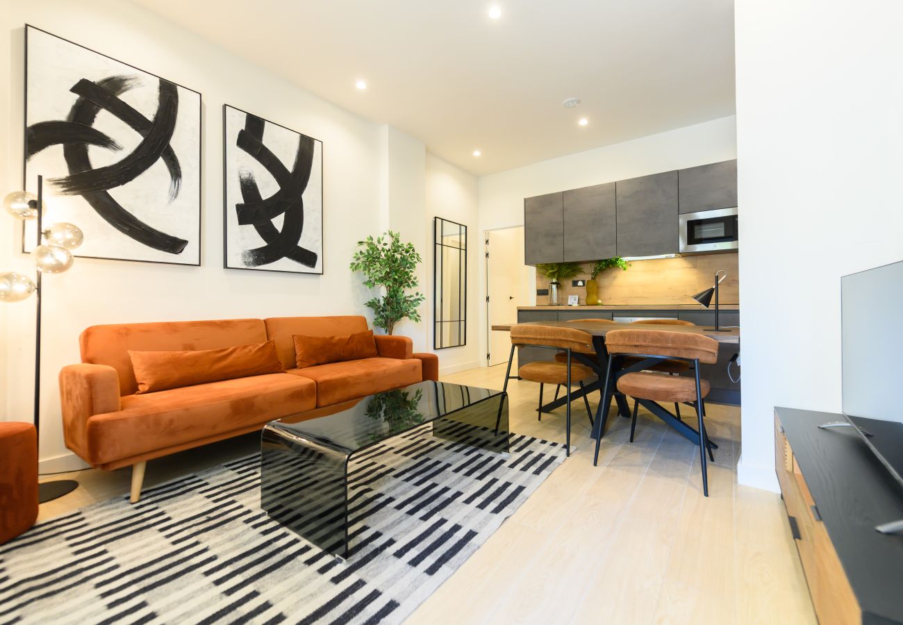 Appartement in Madrid - (AGU230) Piso 4 dormitorios y 4 baños en La Latina, Madrid
